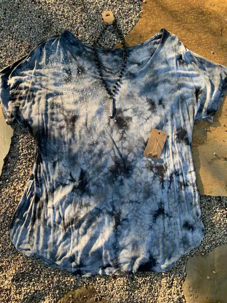 Bailey Tee - Curvy