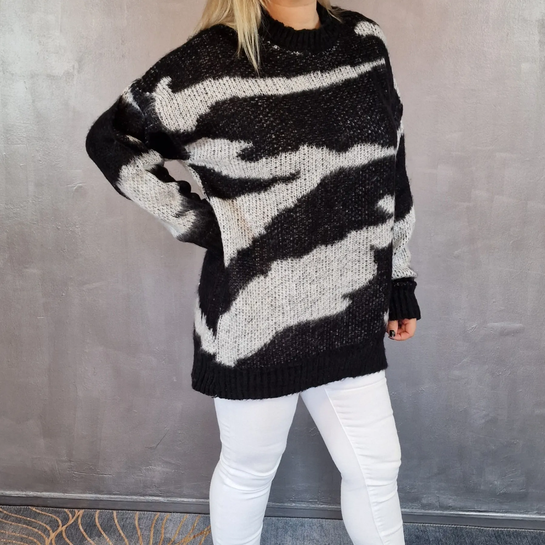 Casual Minimal Goth Oversize Fit Irregular Style Knitwear