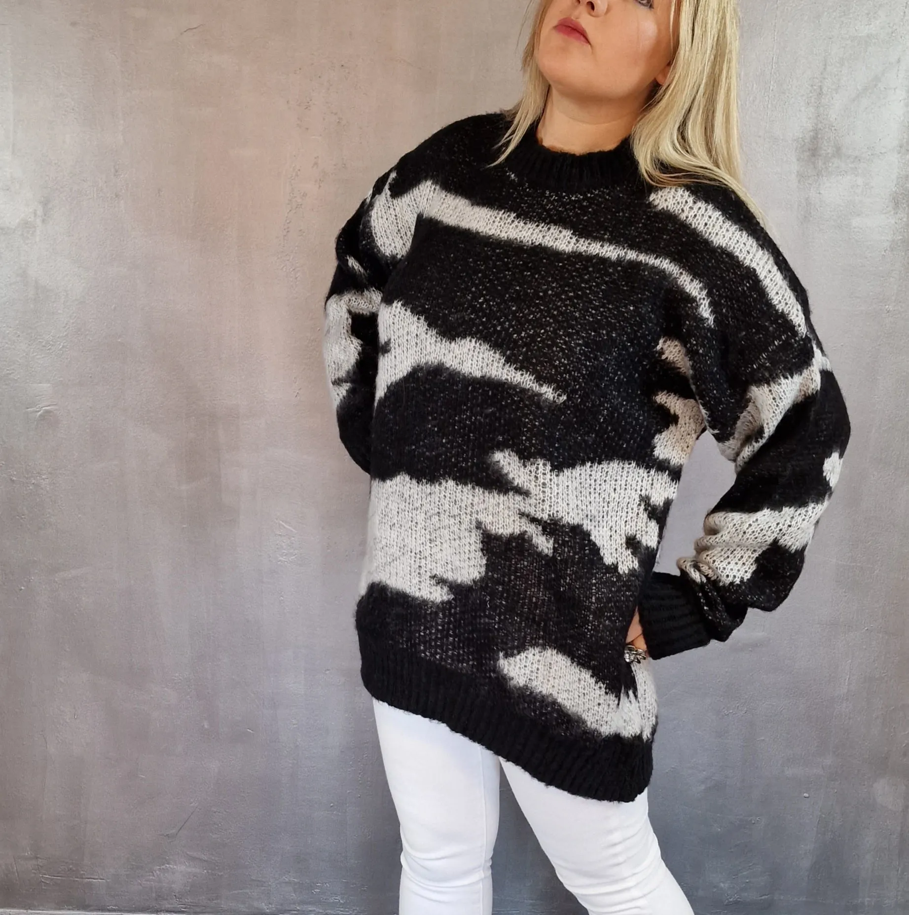 Casual Minimal Goth Oversize Fit Irregular Style Knitwear