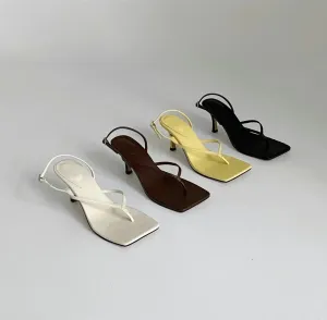 Minimalist slender straps sandals