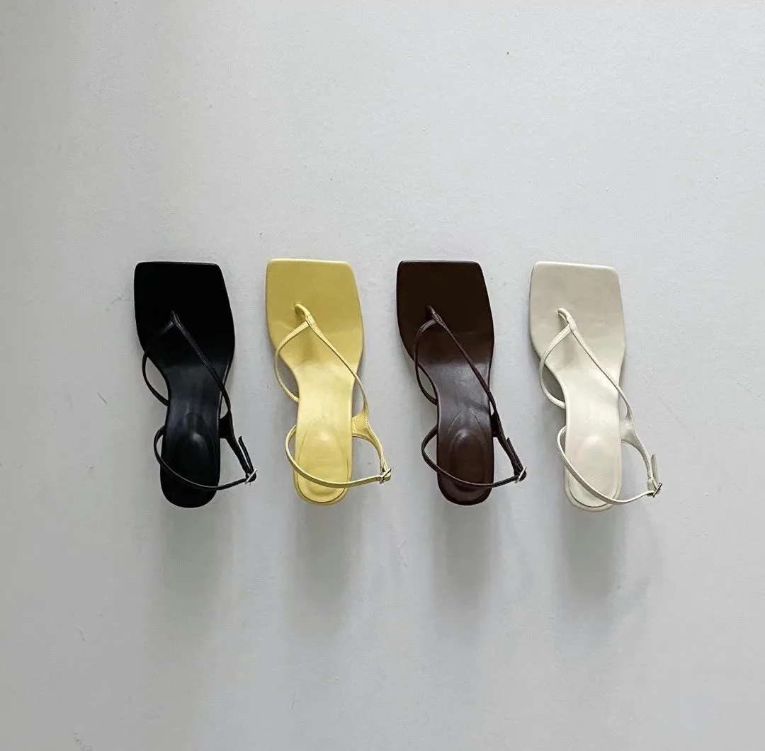 Minimalist slender straps sandals
