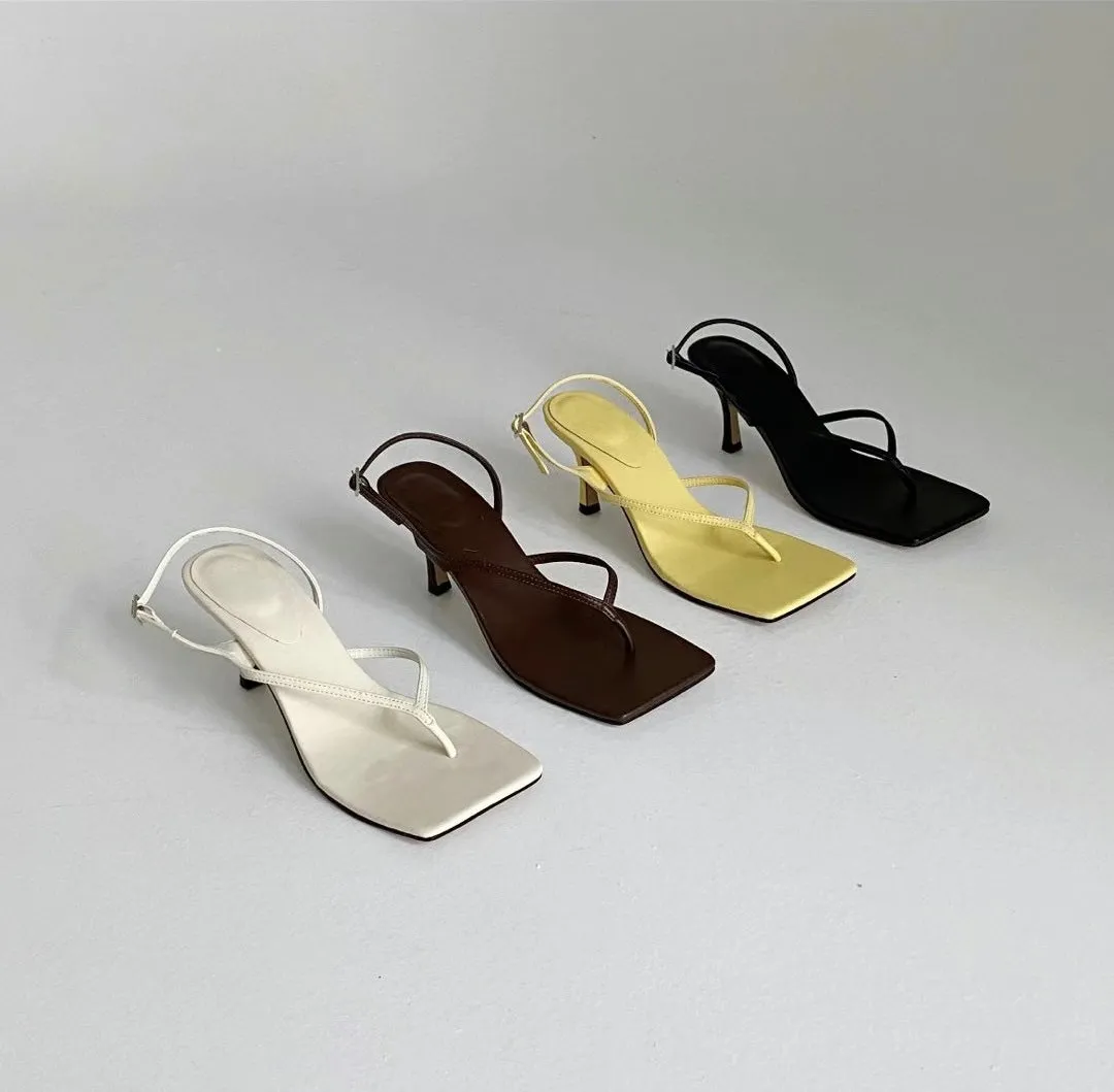 Minimalist slender straps sandals